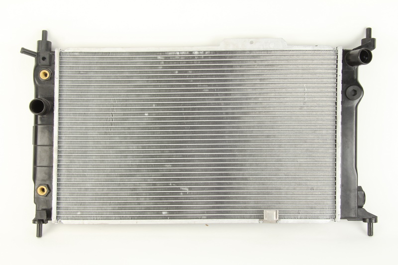 Радиатор охлаждения Opel Astra F 1.4-2.0i 91-02