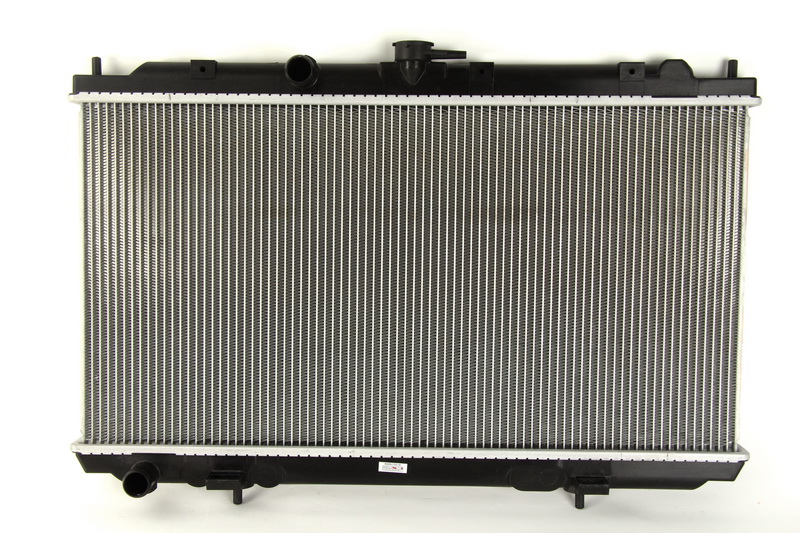 Радиатор охлаждения Nissan Almera II/Primera 1.5/1.6 00-08
